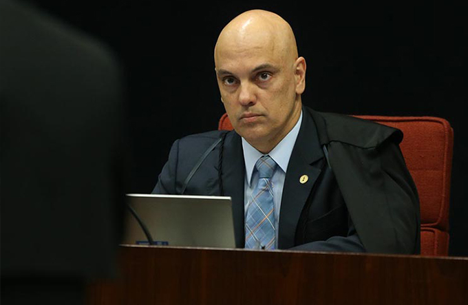STF determina que votação sobre afastamento de Aécio será aberta