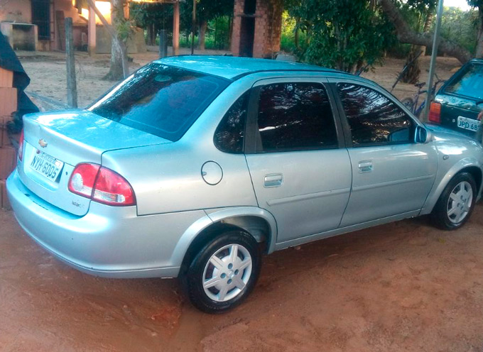 Veiculo é tomado de assalto na BA-093, em Mata de São João