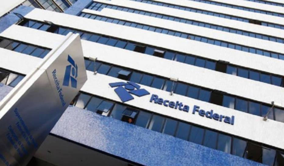 Cem mil empresas podem sair do Simples por não recolherem tributos 