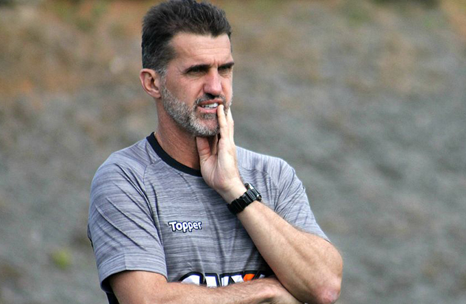 Para se livrar, Leão precisa somar metade dos pontos que faltam