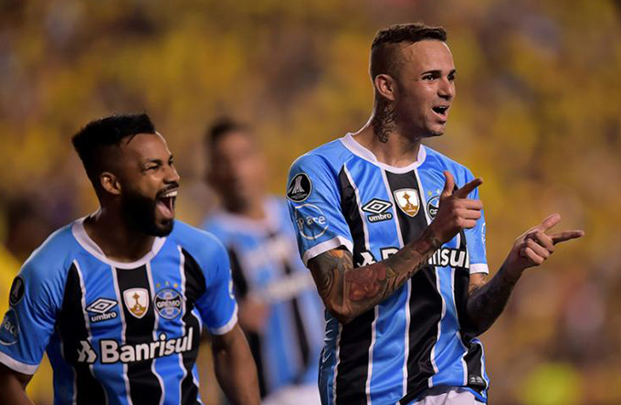 Grêmio arrasa o Barcelona-EQU nas semifinais da Libertadores