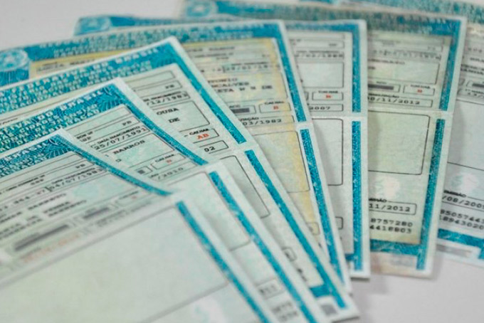 Detran-BA suspenderá CNHs com mais de 20 pontos acumulados