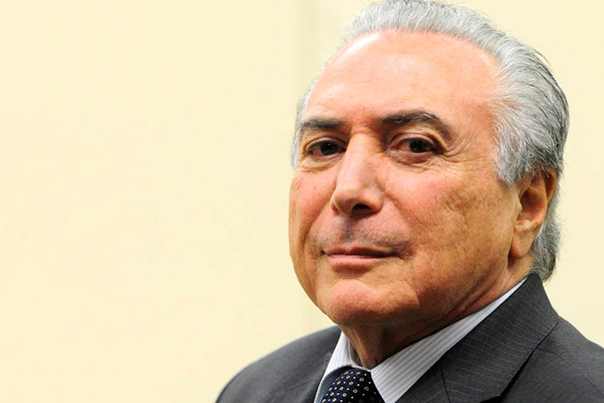 Governo começa a punir hoje deputados infiéis