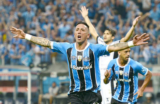 Grêmio é Brasil na Libertadores e Fla-Flu pela Sul-Americana