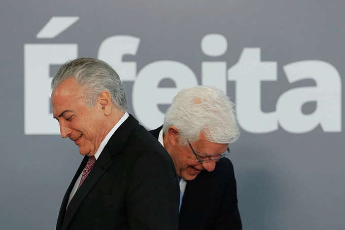 Sancionada lei que dá foro privilegiado a Moreira Franco