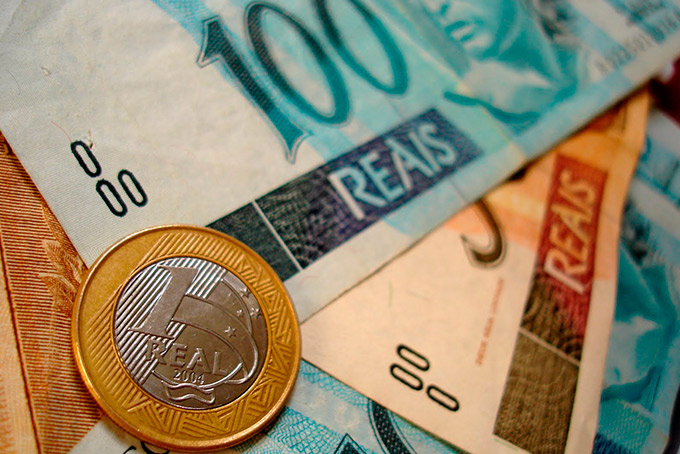 Cerca de 1,5 milhão de servidores podem ficar sem o 13º 