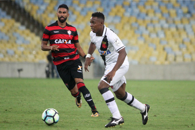 Vitória arranca empate contra o Vasco, mas não se livra da zona