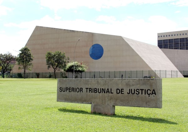 Governadores se livram de investigações da Lava Jato no STJ