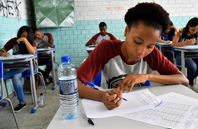 Renovação de matrícula para alunos da rede estadual começa hoje