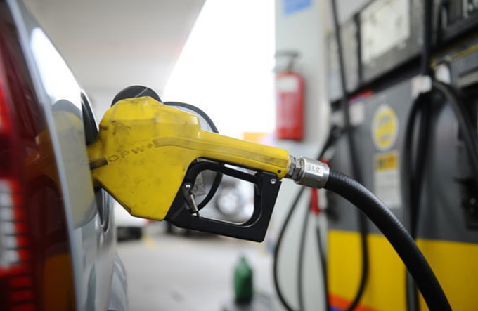 Gasolina e diesel sobem nas refinarias