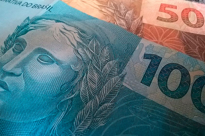 Pagamento do 13º deve injetar R$ 200,5 bi na economia, diz Dieese