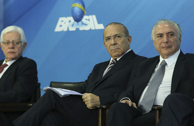 Defesa sugere a Fachin que pare investigação sobre integrantes do PMDB