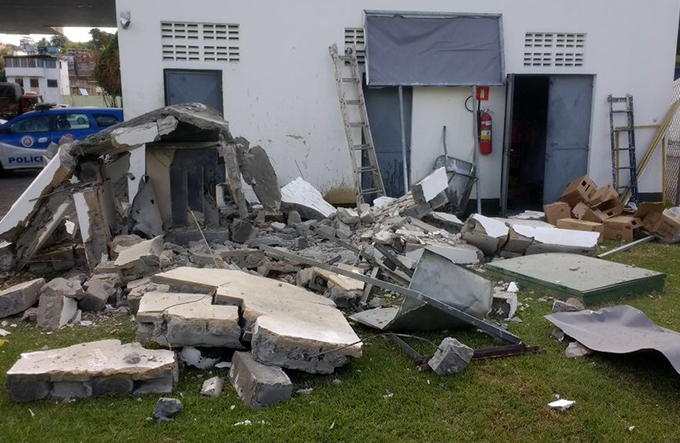 Grupo tenta arrombar cofre de posto de combustíveis em Salvador