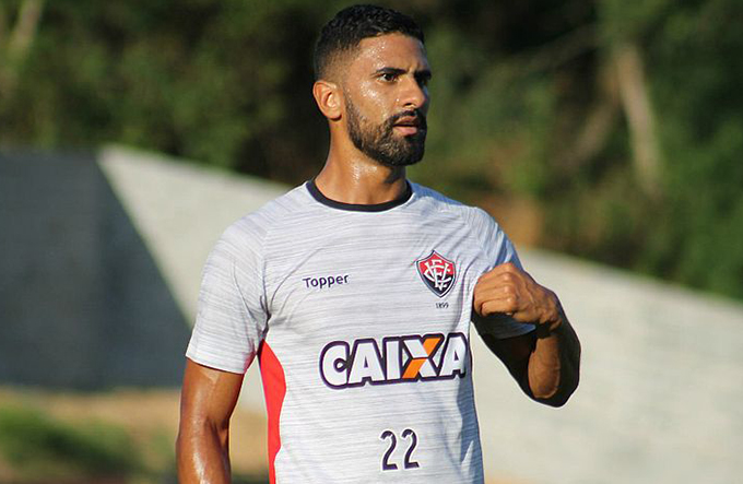 Tréllez é absolvido pelo STJD em suposto caso de injúria racial