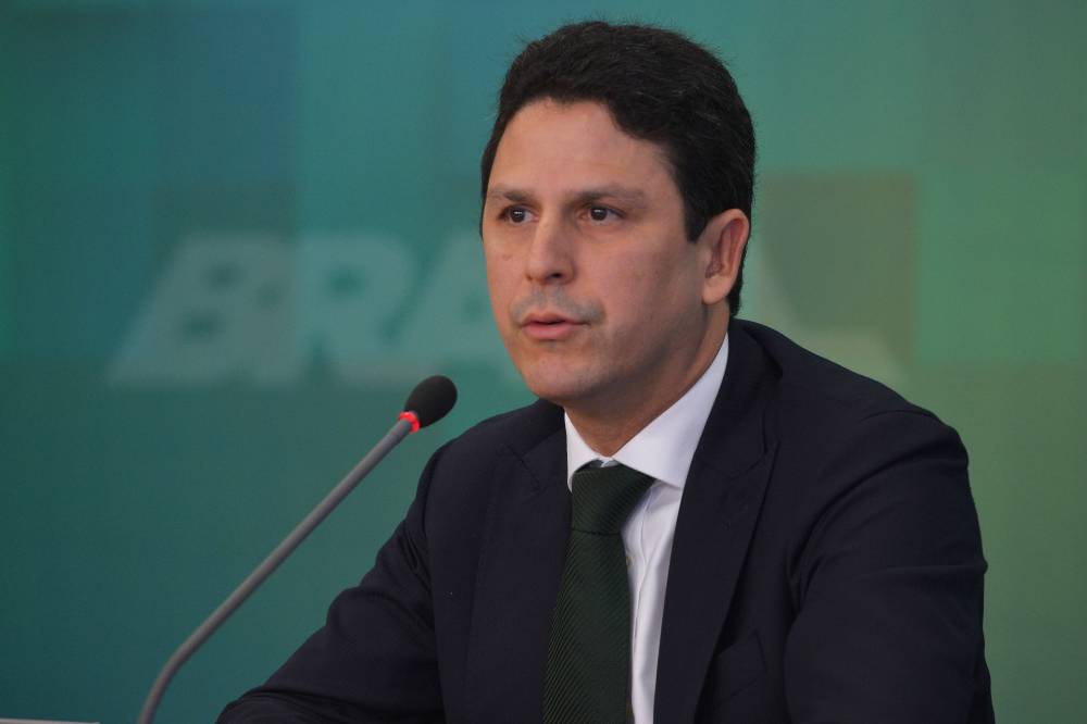 Ministro do PSDB pede demissão da pasta das Cidades