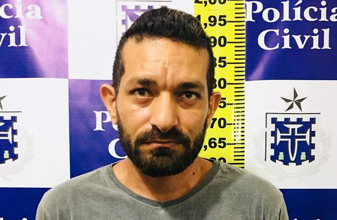 Homem é preso com RG falso e veículo roubado em Mata