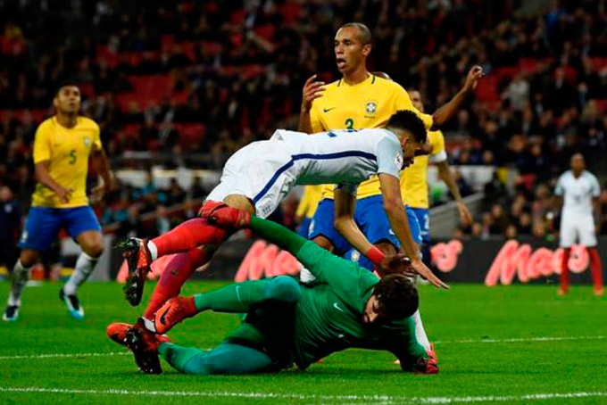 Brasil e Inglaterra empatam em Londres
