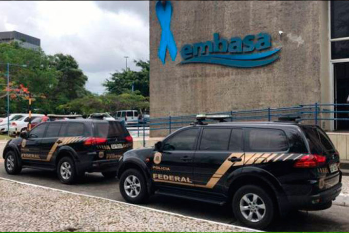 PF cumpre mandados de busca e apreensão na Embasa