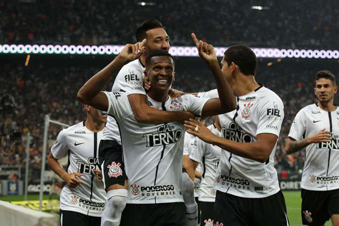 Corinthians vence o Fluminense e conquista o hepta 
