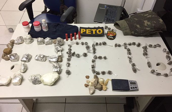 PETO apreende drogas e munições em Barro Branco