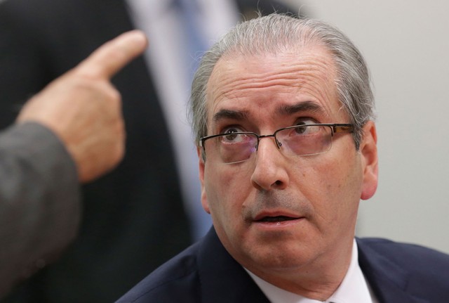 Moro cita influência política de Cunha e nega transferência 