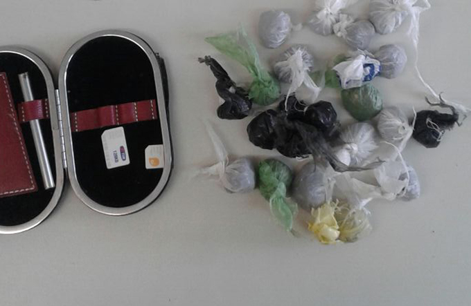 Homem é preso com drogas em Dias d'Ávila