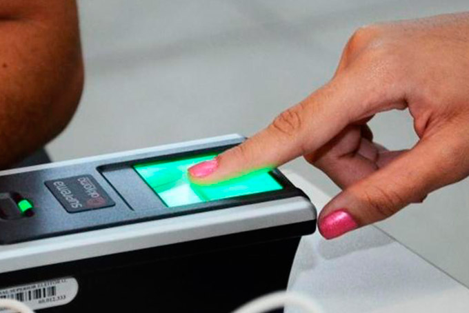 Metade dos eleitores baianos não fez o recadastramento biométrico