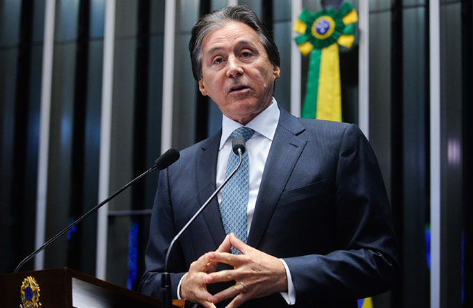 Senado pode votar hoje projeto que cria voto distrital misto