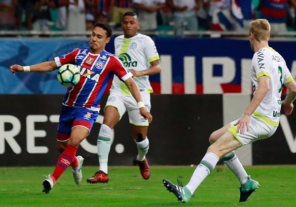 Bahia perde pra Chape e dá adeus a vaga na Libertadores
