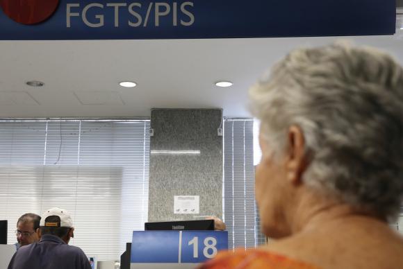 PIS/Pasep: Prazo para saque do abono termina em um mês
