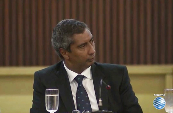 Prisão domiciliar do promotor Almiro Sena é revogada pela Justiça