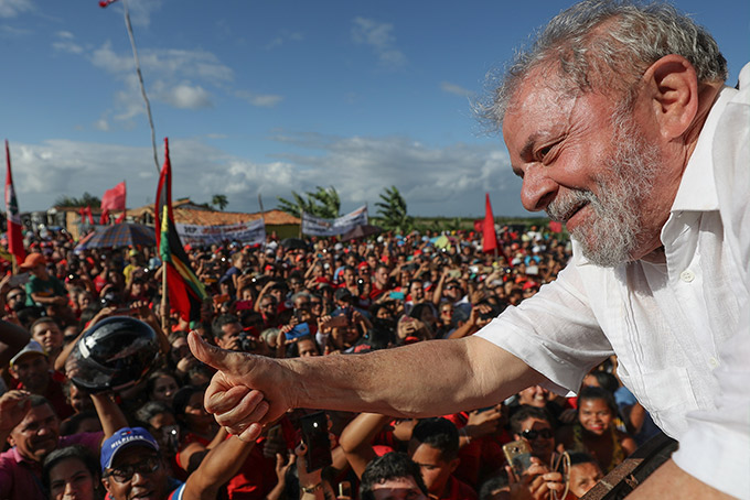 'Não fiquem com essa bobagem de que não vou ser candidato'