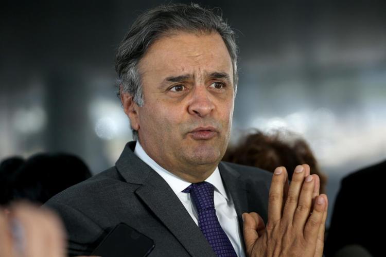  Aécio e ministro pediram quebra de sigilo de parente de senador