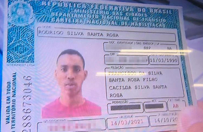 Homem é morto a tiros dentro de carro em Campinas de Pirajá