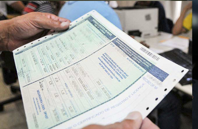 Documento de veículo com porte obrigatório terá versão digital