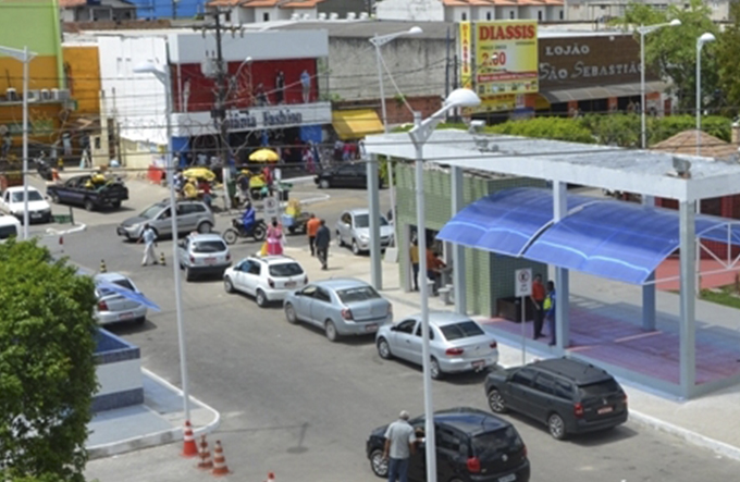 Compre no comércio Dias D'ávila e concorra a um carro e motos