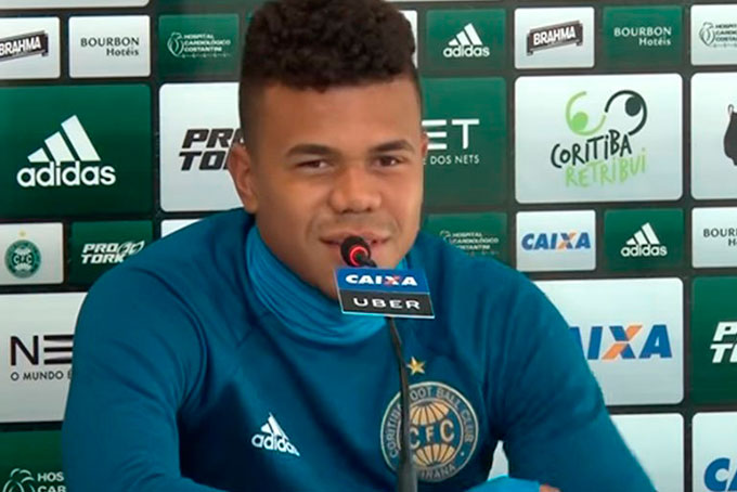 Meia do Coritiba surge como alvo do Bahia para 2018