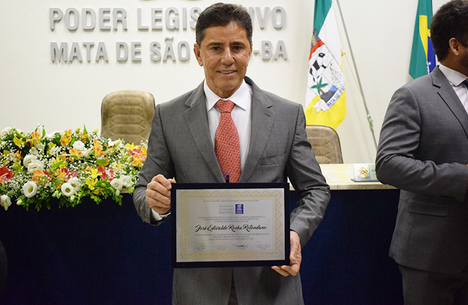 Presidente do TRE-BA recebe título de cidadão matense 