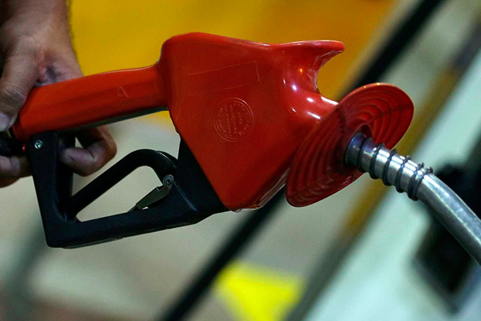 Preço da gasolina e do diesel tem novo reajuste amanhã 