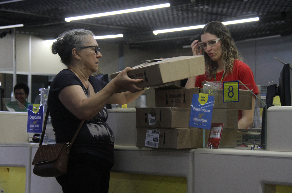 Entregas dos Correios no fim de ano devem atrasar dois dias