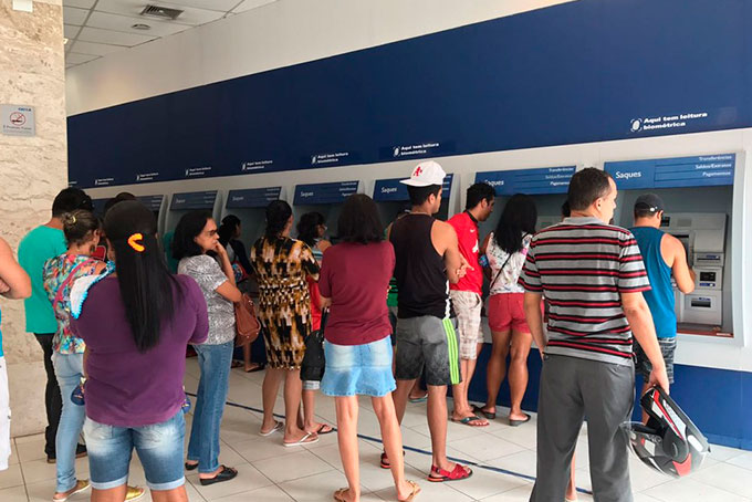 Agências bancárias fecham nesta sexta e só reabrem na terça-feira