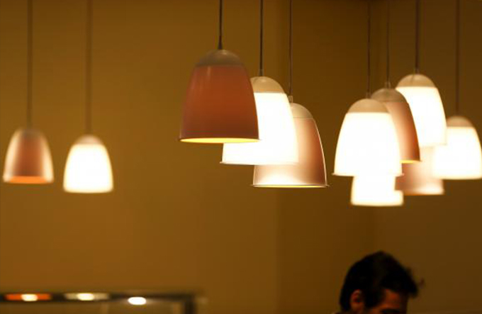 Tarifa branca pode baratear conta de luz a partir de hoje