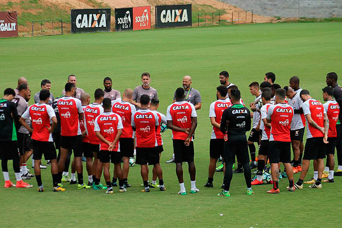 Sem David e com dois reforços, Vitória divulga elenco de 2018