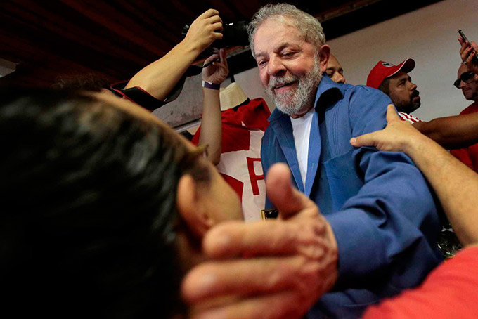 PT fecha calendário de atos pró-Lula e discute nova caravana
