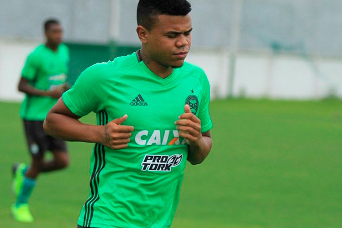 Bahia desiste da contratação de atacante do Coritiba