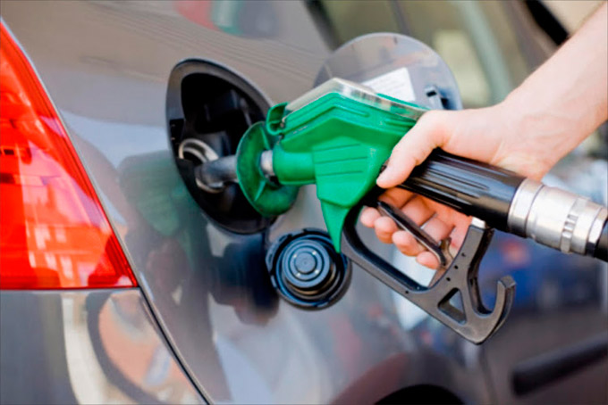 Petrobras anuncia queda no preço da gasolina e do diesel