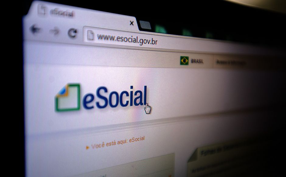 Primeira fase do eSocial para empresas começa nesta segunda