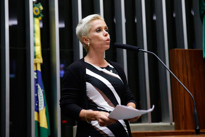 Justiça suspende posse de Cristiane Brasil como ministra 