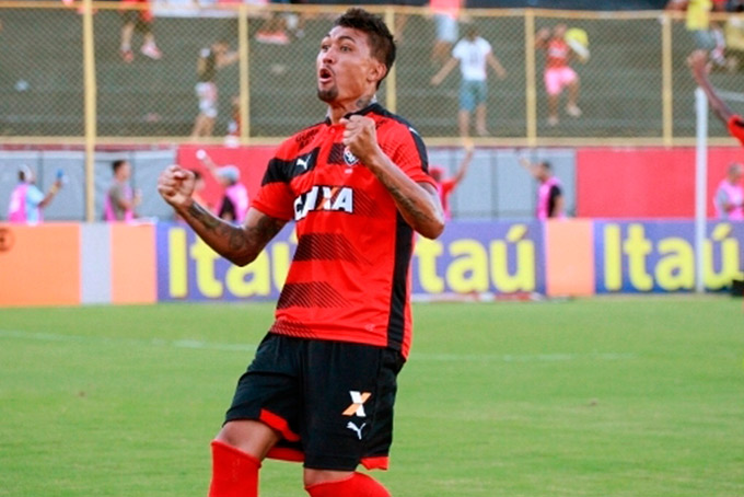 Mancini confirma permanência de Kieza no Vitória