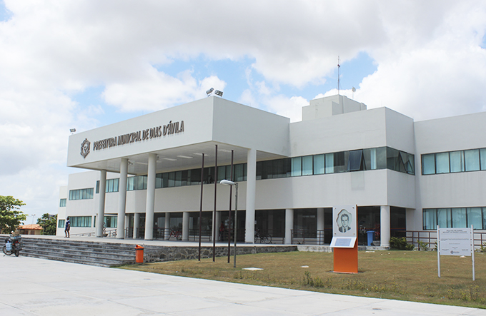 Prefeitura divulga abertura de licitação para cooperativas e associações
